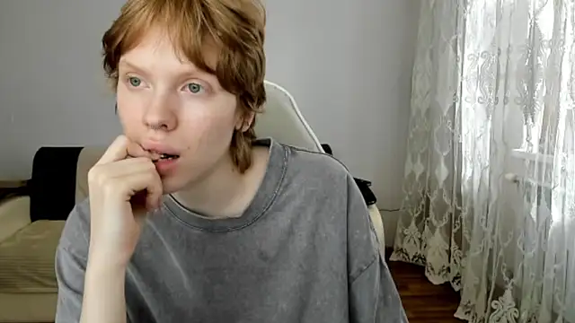 Snapshot of StellaDavis chatting on 06/01/26, 11:12 StellaDavis online show from 06/01/26, 11:12