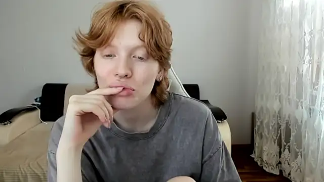 StellaDavis online show from 07/22/26, 11:35