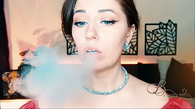 MissBeverlyMills online show from 03/05/25, 12:55