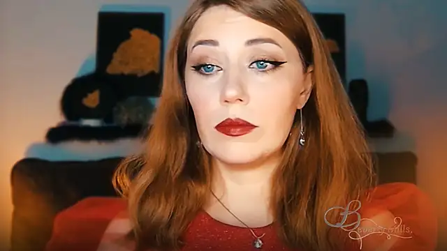 MissBeverlyMills online show from 09/19/25, 07:25