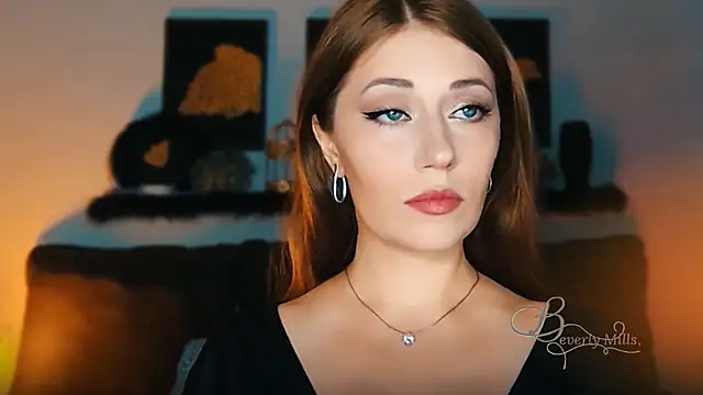 MissBeverlyMills online show from 09/20/25, 05:58