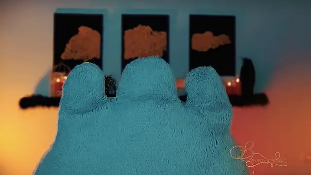 MissBeverlyMills online show from 11/08/25, 02:34