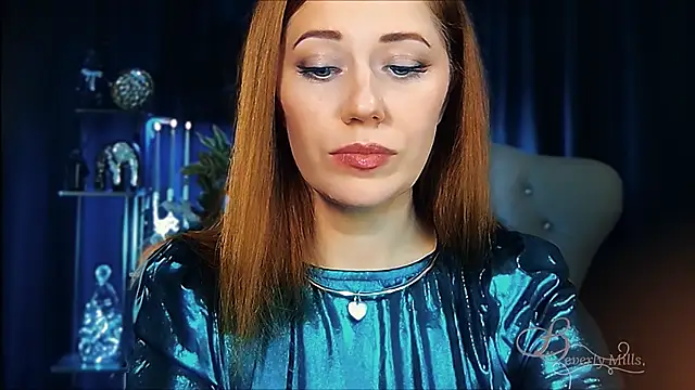 MissBeverlyMills online show from 04/24/26, 04:37