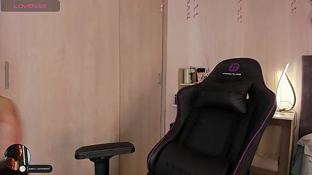 Melina Ferrer1 online show from 11/15/25, 04:03