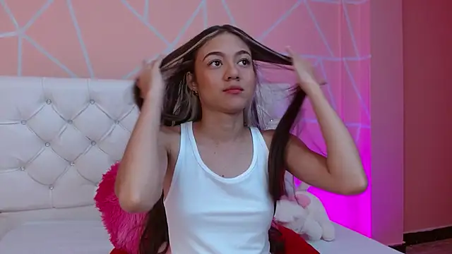 Snapshot of hantonella_ chatting on 09/12/25, 08:09 hantonella  online show from 09/12/25, 08:09