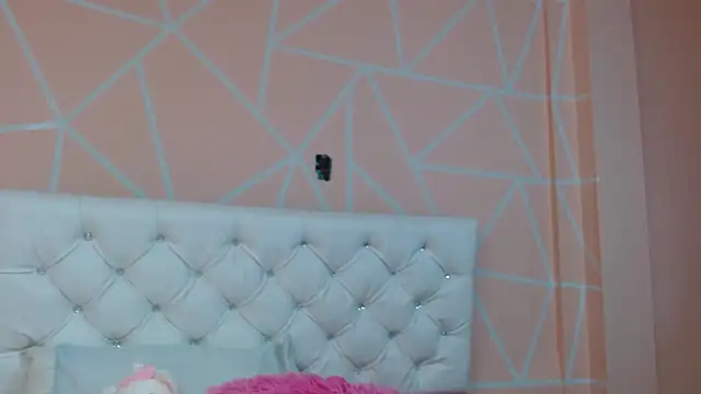 Snapshot of hantonella_ chatting on 10/01/25, 08:15 hantonella  online show from 10/01/25, 08:15