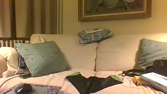 Snapshot of Alain-Bertrand chatting on 11/24/25, 10:53 Alain-Bertrand online show from 11/24/25, 10:53