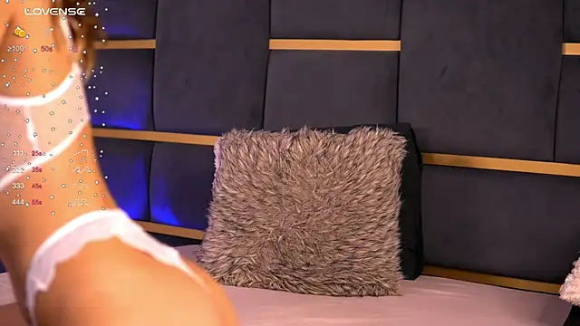 CynthiaWest online show from 03/10/25, 07:10