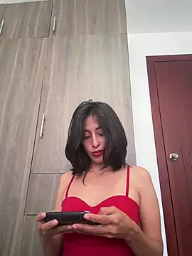 Snapshot of Anahi_cake chatting on 04/29/26, 08:48 Anahi cake online show from 04/29/26, 08:48