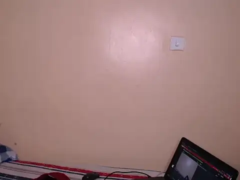 Snapshot of Missthigh chatting on 09/24/25, 11:35 Missthigh online show from 09/24/25, 11:35