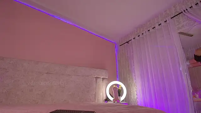 VeronicaMartiin online show from 11/24/25, 09:36