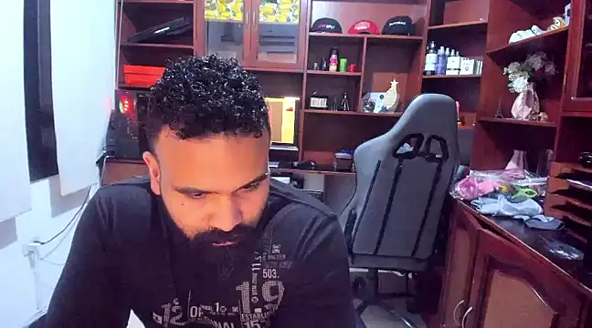 Snapshot of Drako_Argentii chatting on 12/12/24, 06:57 Drako Argentii online show from 12/12/24, 06:57