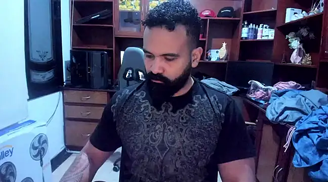 Snapshot of Drako_Argentii chatting on 12/14/24, 03:29 Drako Argentii online show from 12/14/24, 03:29