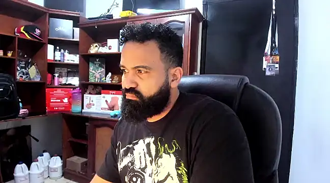 Snapshot of Drako_Argentii chatting on 03/15/25, 03:40 Drako Argentii online show from 03/15/25, 03:40