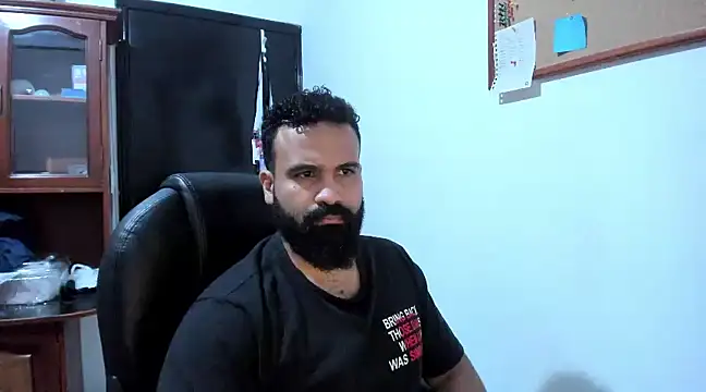 Snapshot of Drako_Argentii chatting on 03/19/25, 11:03 Drako Argentii online show from 03/19/25, 11:03