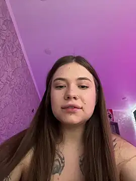 Vikki toriya online show from 12/08/24, 05:44