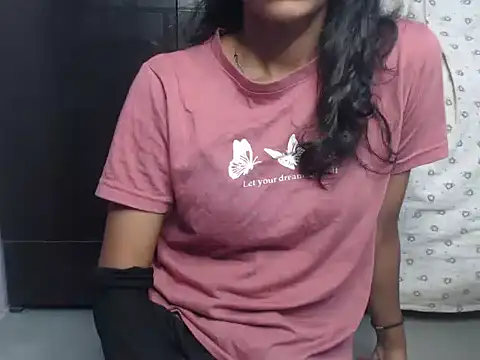 Snapshot of Angel_kiyara chatting on 07/21/26, 06:49 Angel kiyara online show from 07/21/26, 06:49