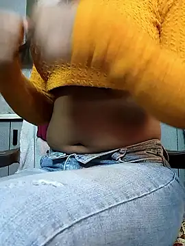 Snapshot of Sarita_7 chatting on 01/12/25, 07:53 Sarita 7 online show from 01/12/25, 07:53