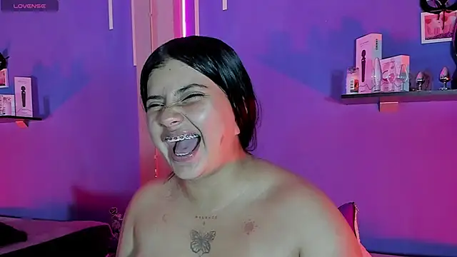 Alexa Espinoza online show from 02/18/25, 05:42