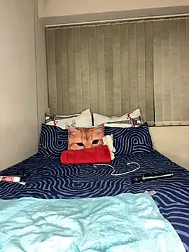 Kinkyy  online show from 10/16/25, 09:05