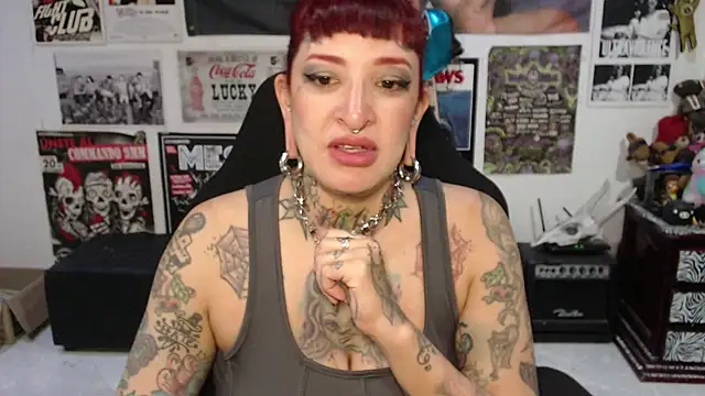 Snapshot of Rollyderolandia666 chatting on 06/03/26, 10:26 Rollyderolandia666 online show from 06/03/26, 10:26