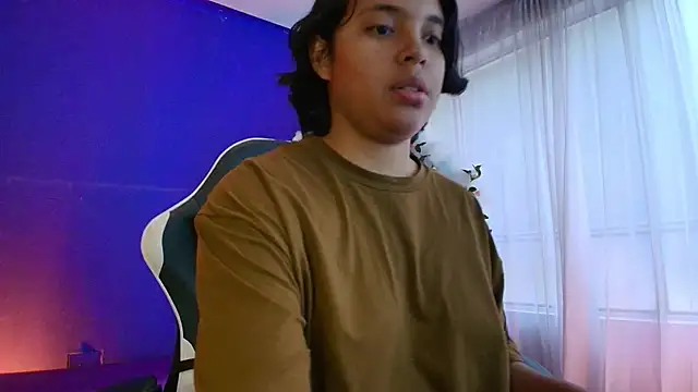 Emmapark  online show from 03/15/26, 06:36