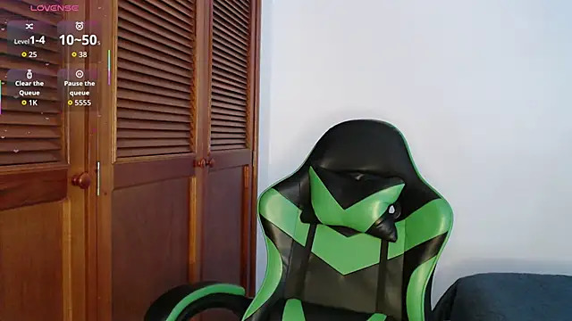 sofiaduque 26 online show from 02/28/26, 07:37