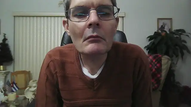 Snapshot of Copfiremen4566 chatting on 12/11/24, 05:53 Copfiremen4566 online show from 12/11/24, 05:53