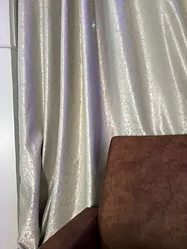 Jen jennyy1 online show from 04/12/26, 08:03