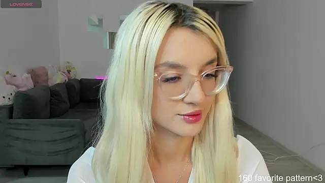 Snapshot of LovelyBianca chatting on 09/14/25, 06:18 LovelyBianca online show from 09/14/25, 06:18