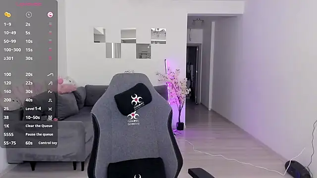 LovelyBianca online show from 04/01/26, 10:07