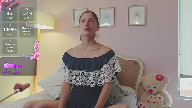 KittyAna online show from 02/14/25, 07:33