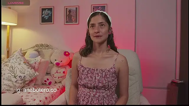 KittyAna online show from 11/09/25, 01:04