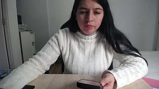 Contantin helena online show from 02/04/26, 02:23