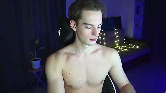 Litmate online show from 12/18/25, 02:06