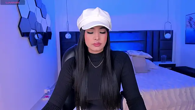 AlyssaDean online show from 02/08/25, 11:55