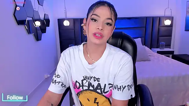 AlyssaDean online show from 02/09/25, 06:16