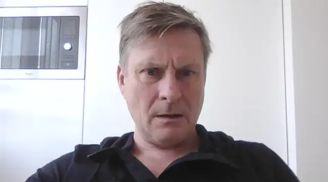 johnnym1 online show from 02/18/25, 01:11