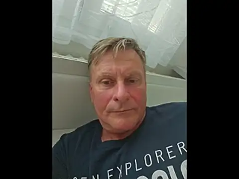 johnnym1 online show from 03/31/26, 01:22