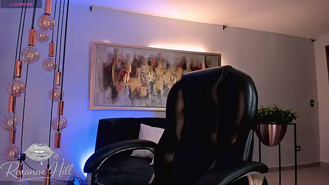 RoxanneHill  online show from 03/05/26, 12:01