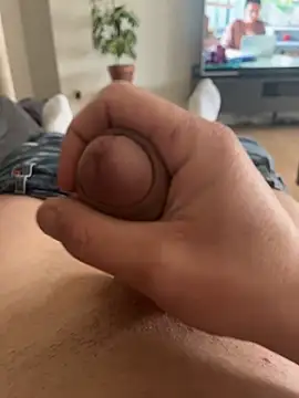 Snapshot of moi_seul chatting on 12/11/24, 01:28 moi seul online show from 12/11/24, 01:28