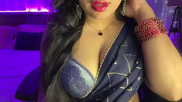 Snapshot of Spice-Summi chatting on 05/14/26, 07:26 Spice-Summi online show from 05/14/26, 07:26