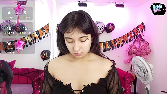 Snapshot of Miss_dolly_ chatting on 11/01/25, 12:07 Miss dolly online show from 11/01/25, 12:07