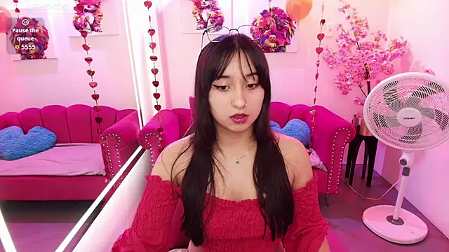 Snapshot of Miss_dolly_ chatting on 02/11/26, 01:27 Miss dolly online show from 02/11/26, 01:27