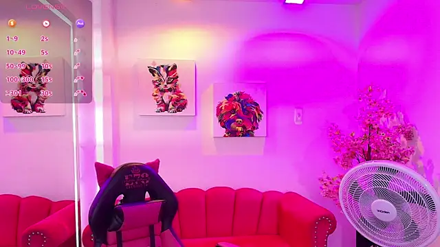 Snapshot of Miss_dolly_ chatting on 03/03/26, 12:22 Miss dolly online show from 03/03/26, 12:22