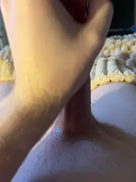 Snapshot of 40Cakes chatting on 01/12/25, 03:46 40Cakes online show from 01/12/25, 03:46