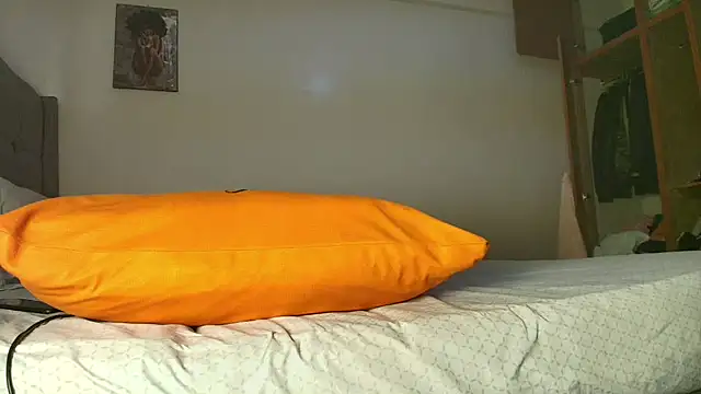 t-NaughtyLicia online show from 09/23/25, 06:16