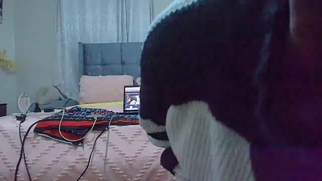 Snapshot of t-NaughtyLicia chatting on 04/29/26, 02:04 t-NaughtyLicia online show from 04/29/26, 02:04