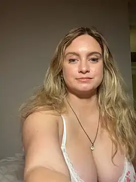 Sophie Raegan online show from 04/22/26, 04:08