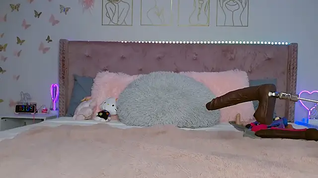 kokokwinn online show from 10/23/25, 02:11